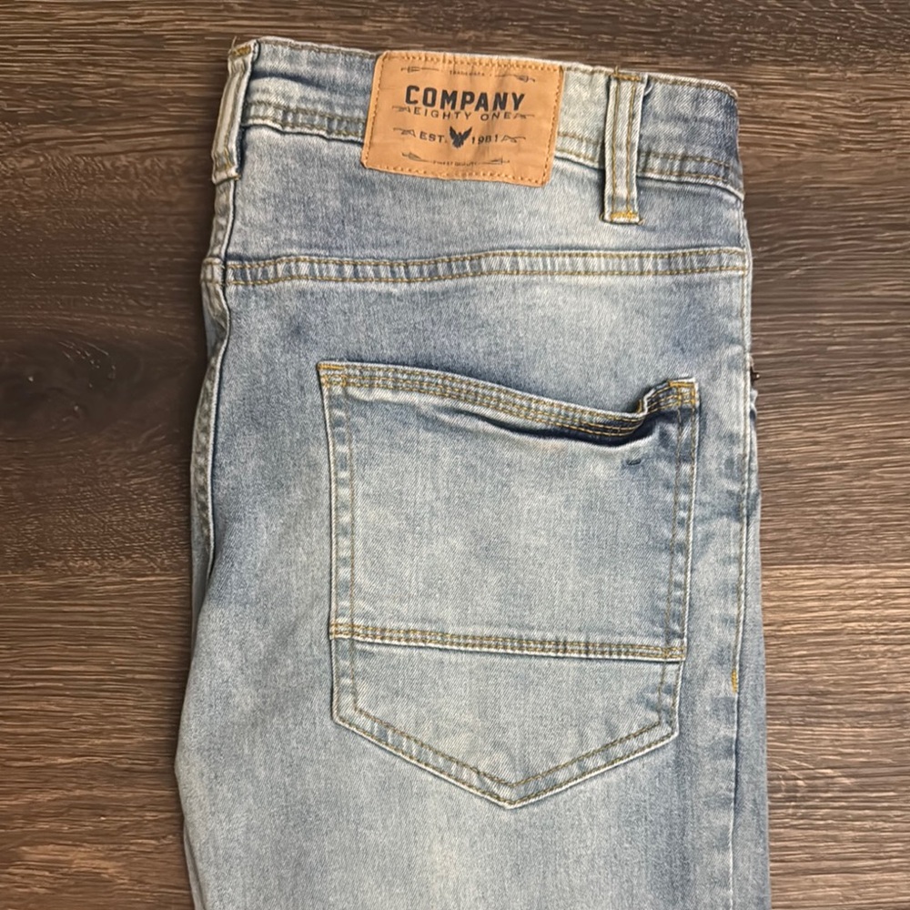 Men's Light Blue Jeans